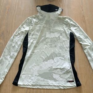 Isochill Long Sleeve Female NWT sportmask